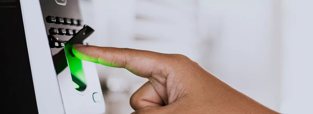 Smart Gate Locks with Remote Access Features in Bloomingdale, FL