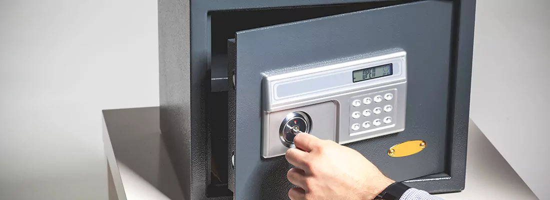 Safe Opening Repair in Bloomingdale